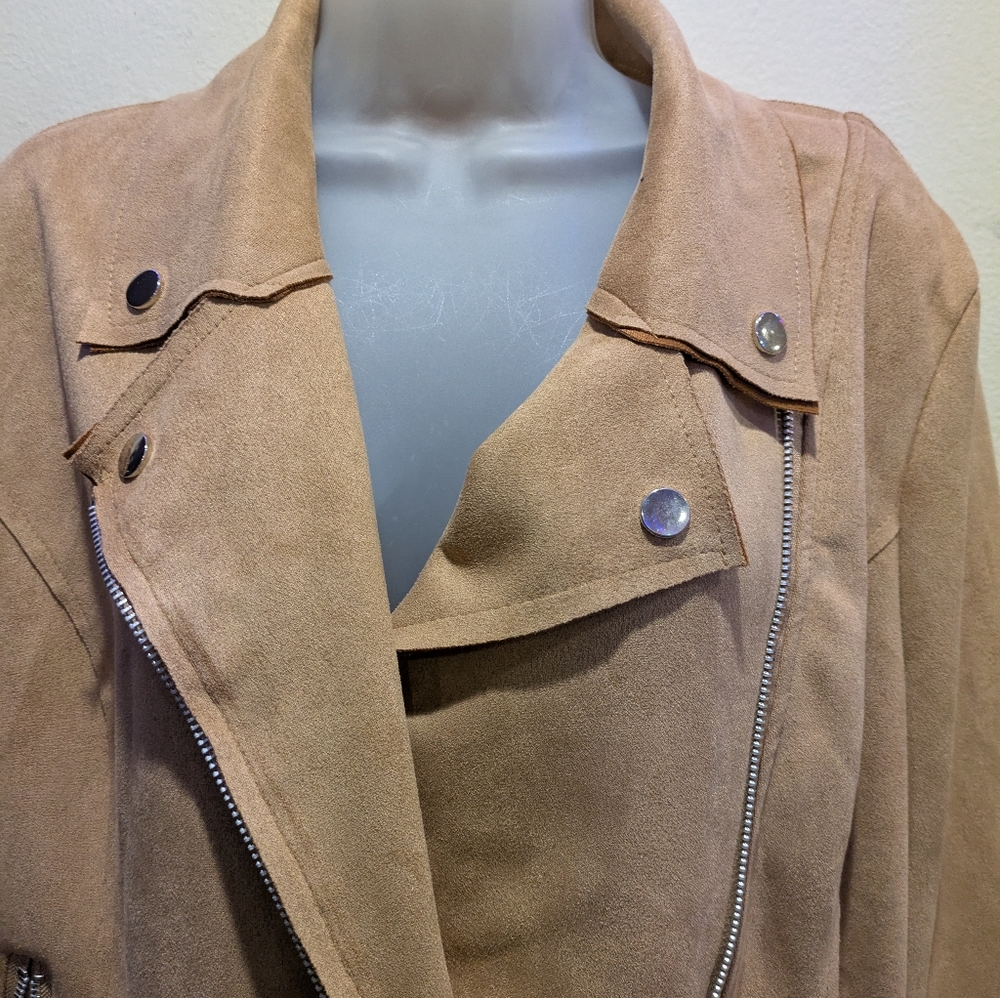 Tan Women's Jacket Size XL - Picture 3 of 14
